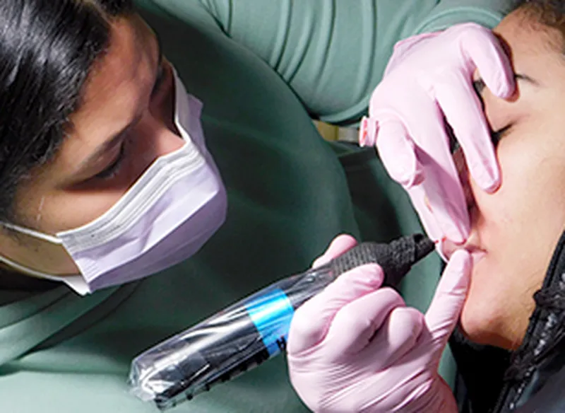 Micropigmentación de Cejas y Labios banner web mocropigmentacion 3 s resultado